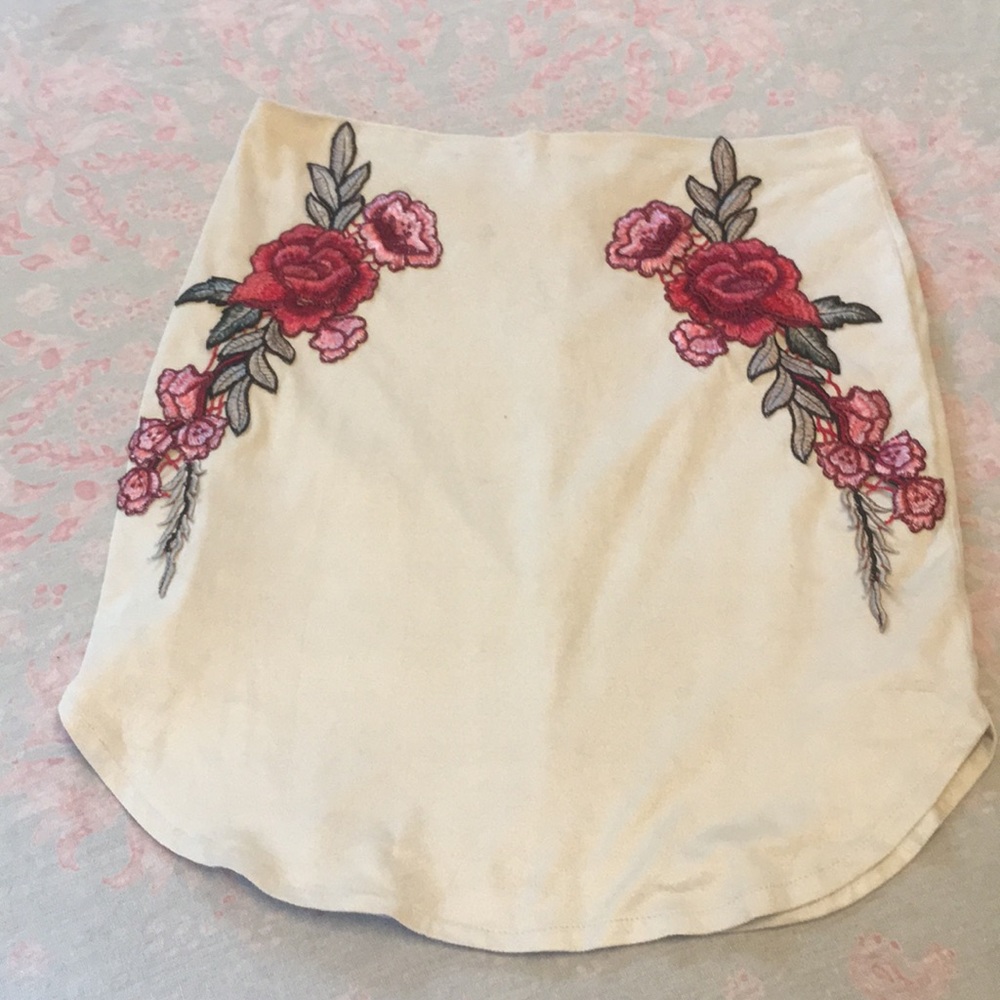 Floral Embroidered Faux Suede Mini Skirt - Picture 2 of 4